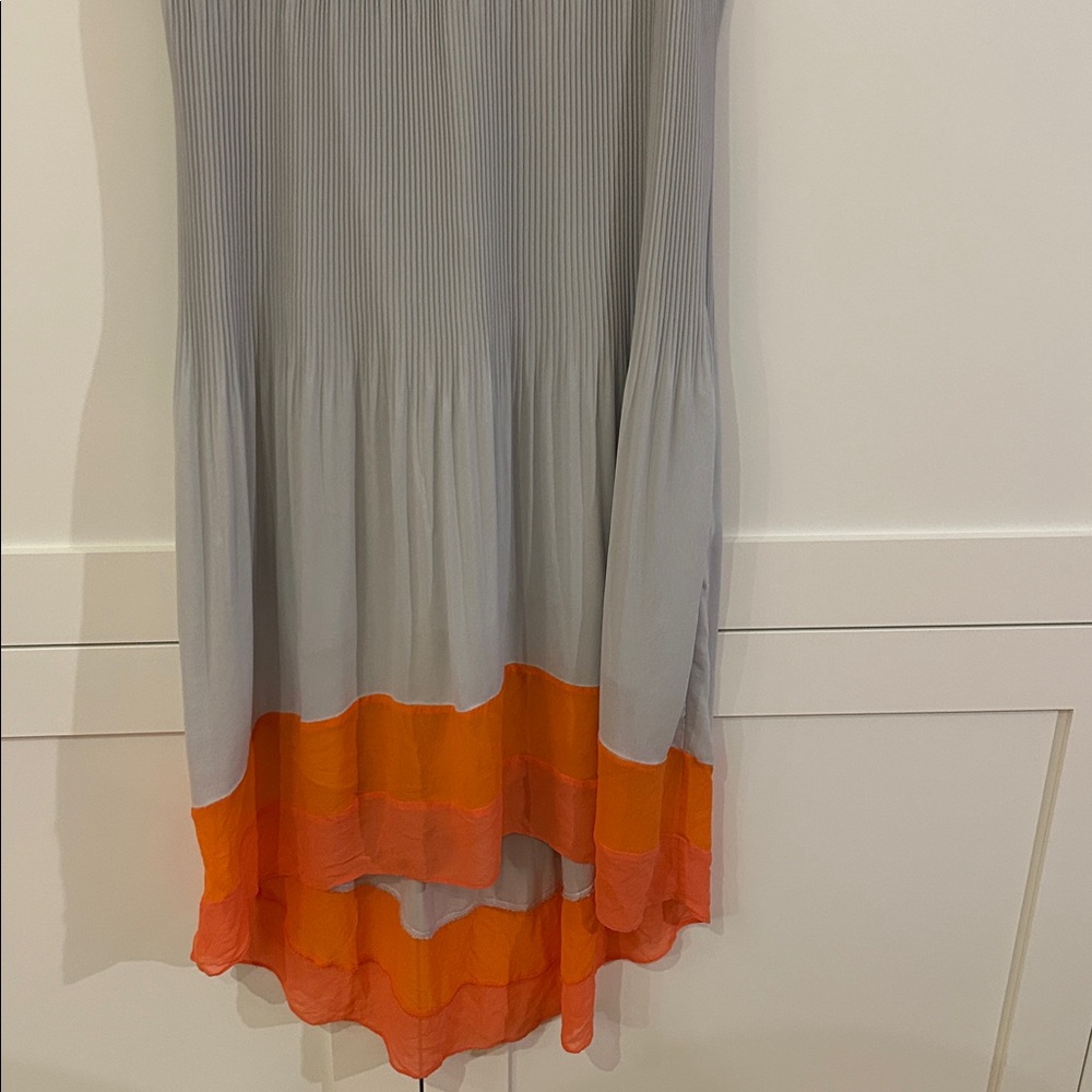 BCBGMAXAZRIA Dress - Alicia Pleated size 10 - Picture 5 of 7